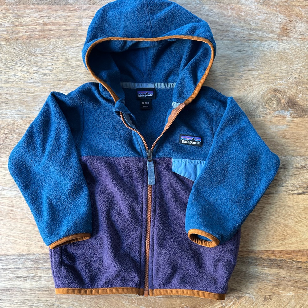 Patagonia fleece - unisex size 12-18 months
